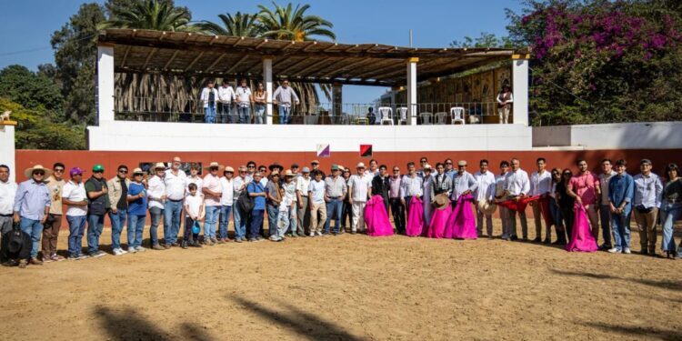 Los abonados de Acho conocen en el campo los toros reseñados para la Feria del Señor de los Milagros