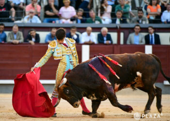 Puerta grande a la torería de Julio Méndez (CRÓNICA)