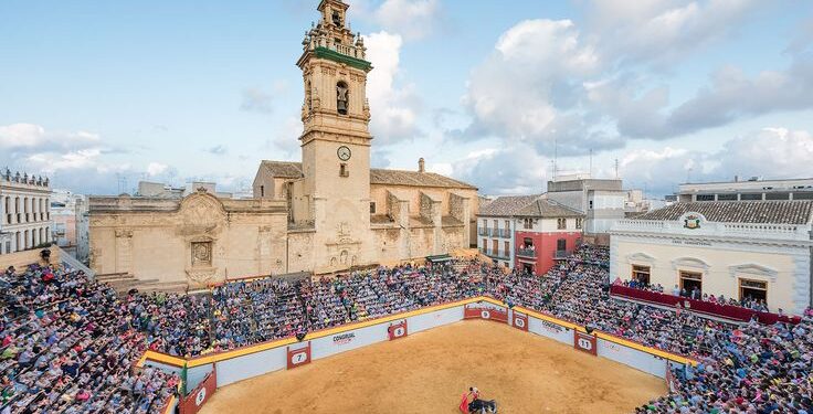 Rodrigo Villalón y Hugo Masià salen a hombros en una tarde de lleno en Algemesí (CRÓNICA)